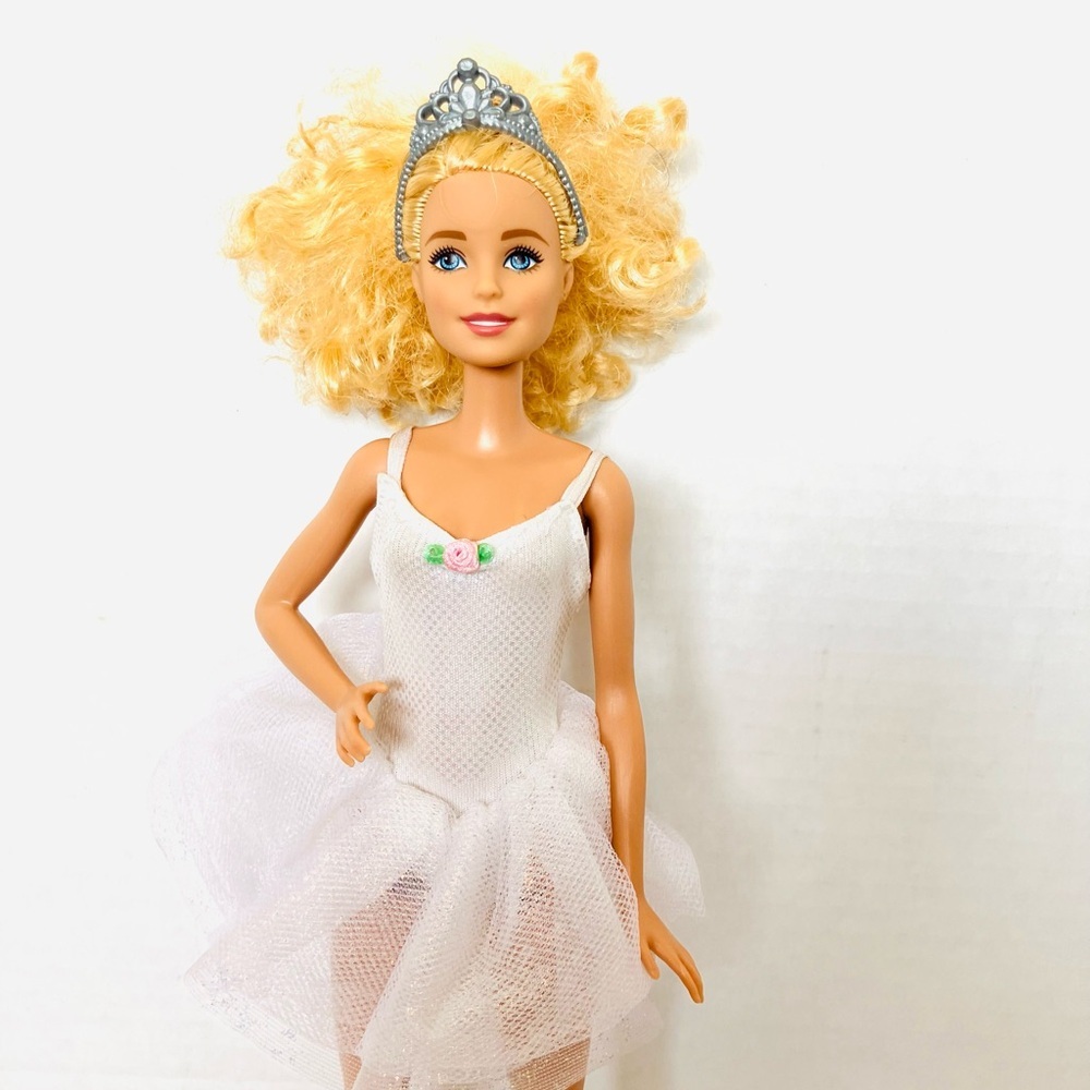 Barbie 2013 Fashion Doll Wearing Ballerina Outfit Redressed Read - Picture 5 of 10